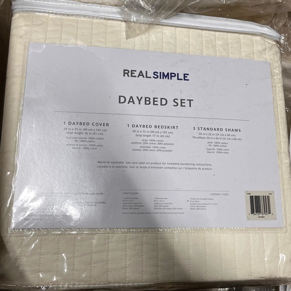 Simple Cream Daybed Set - Picture 2 of 3